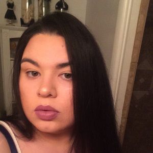 Meet your Posher, Karla